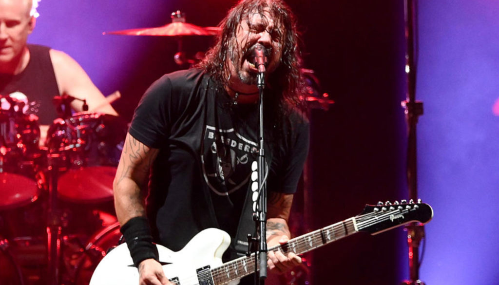 Foo Fighters Announce Summer 2024 Stadium Shows with Pretenders and The ...